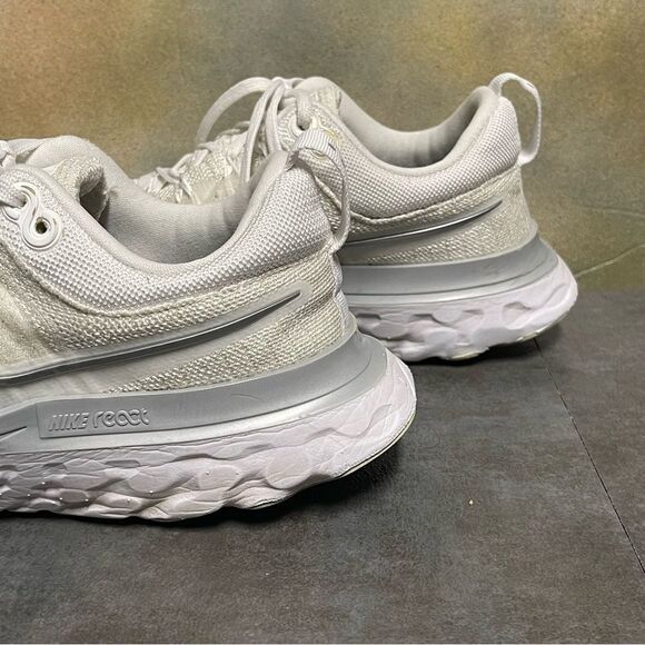 Nike React Infinity Run Flyknit 2 CT2423-102 Women's White Sneakers Size 7.5 - Picture 7 of 16